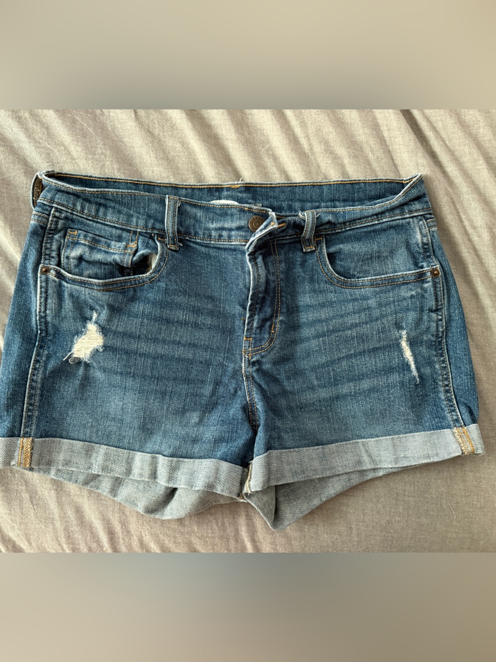 Old Navy Distressed Roll-Cuff Denim Shorts - Blue